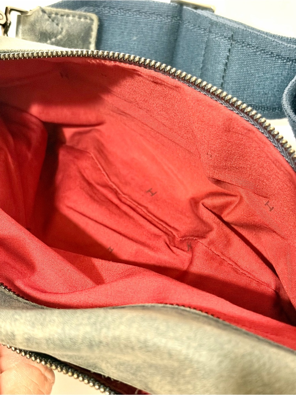 Hammitt Charles LgCrossbody Bag In Distressed Washed Slate Blue Leather/Gunmetal - Picture 14 of 14